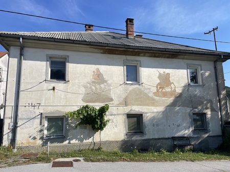 Garzarollijev dvorec na Razdrtem