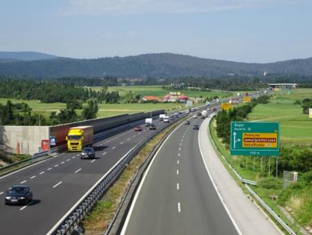 Občina bo nadaljevala s prizadevanji za nov avtocestni priključek Postojna - sever