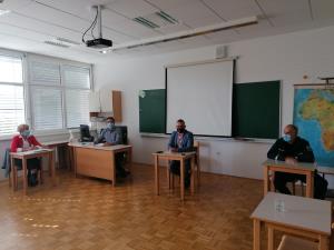 IMG-32f3619809a3eff464898e95475cf7c2-V