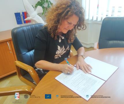 Podpis Trajnostne zaveze_Marina R.