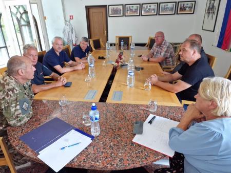 IMG-648cf63e8809253139bd4ff0bdf15172-V